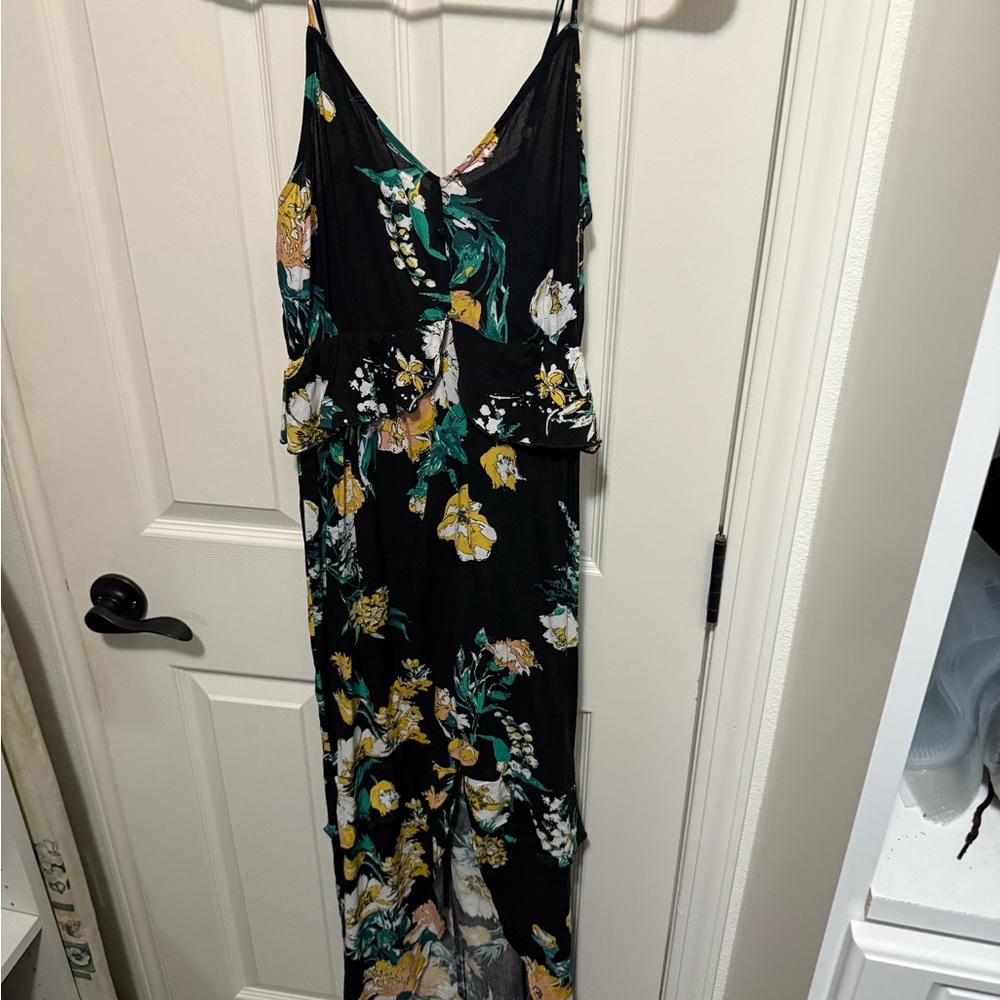 Eyeshadow Black Floral Maxi Dress